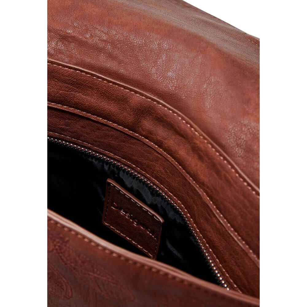 Front view with bag zipped and handles upright.