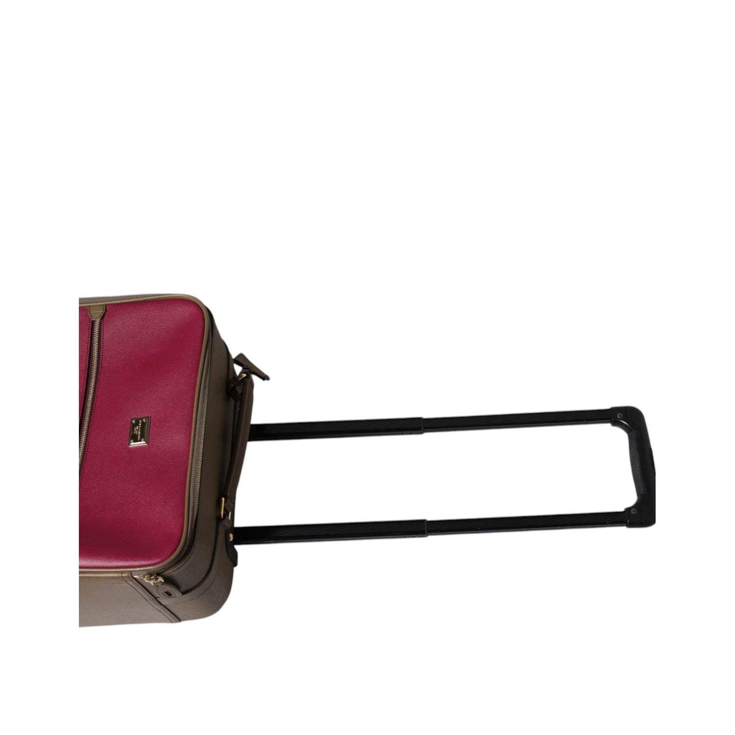 Front view with bag zipped and handles upright.
