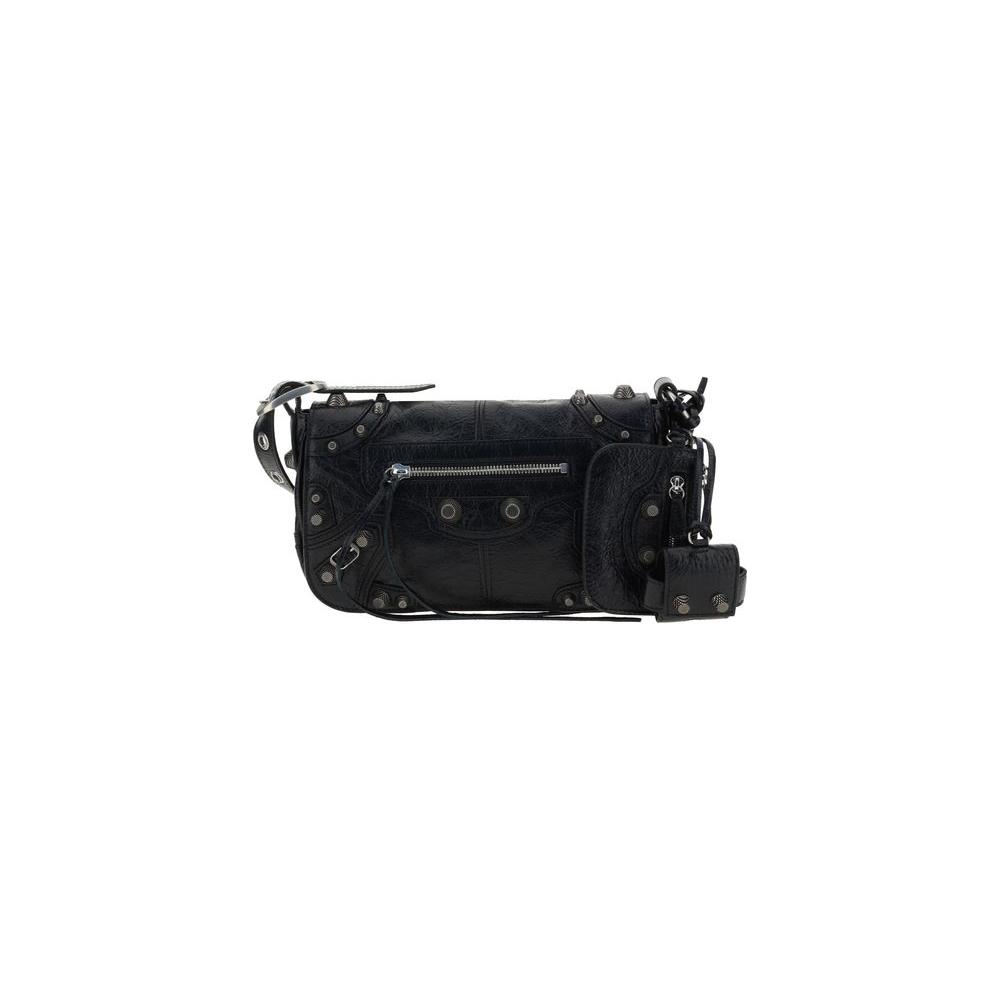 Front view with bag zipped and handles upright.