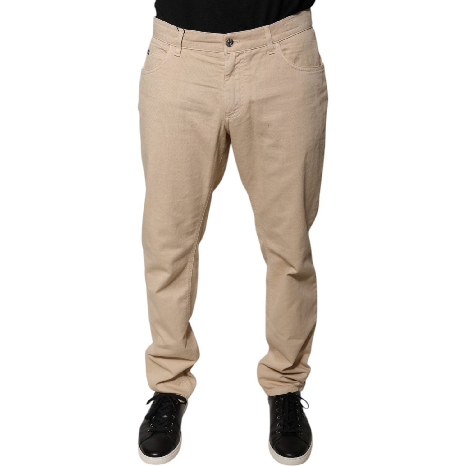Front view with bag zipped and handles upright.