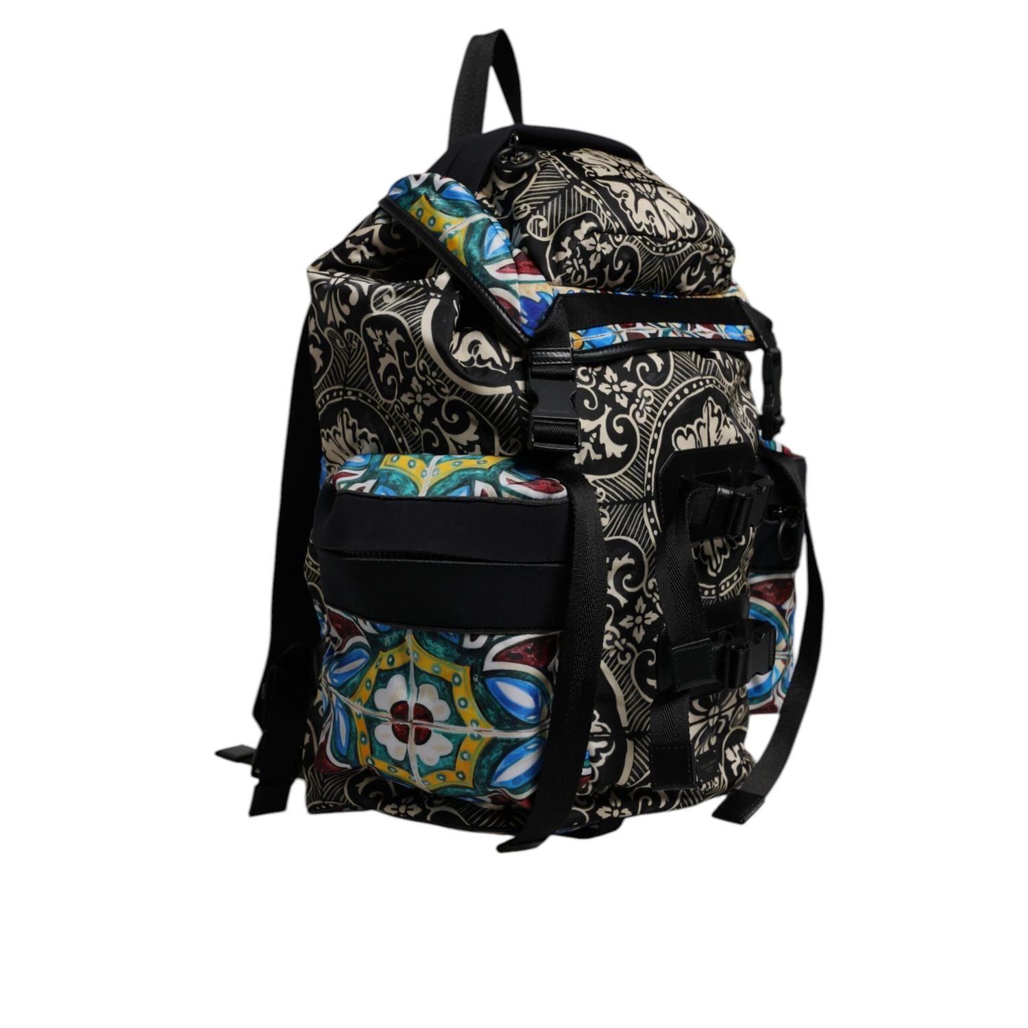 Front view with bag zipped and handles upright.