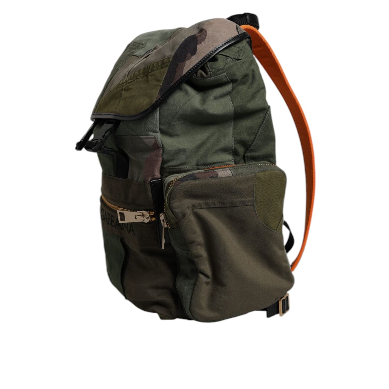 Front view with bag zipped and handles upright.