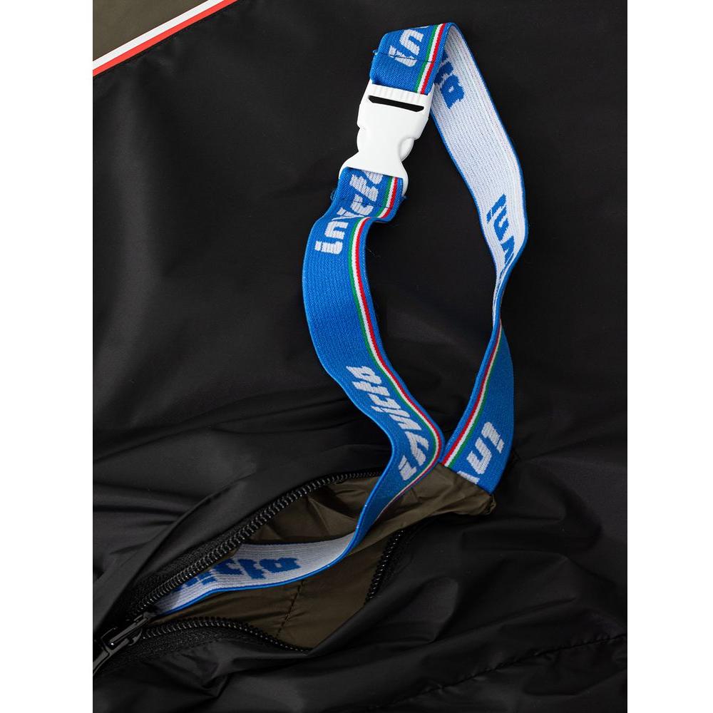 سترة Invicta المصنوعة من البولي أميد باللون الأسود