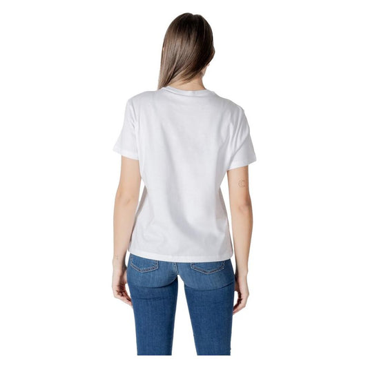 Back view of woman wearing Liu Jo white cotton t-shirt paired with jeans, showcasing casual and elegant style.