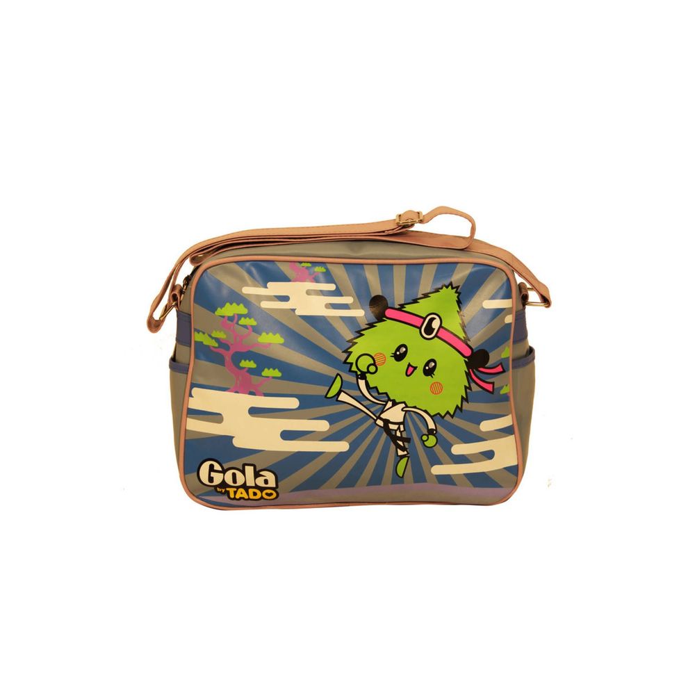 Front view with bag zipped and handles upright.
