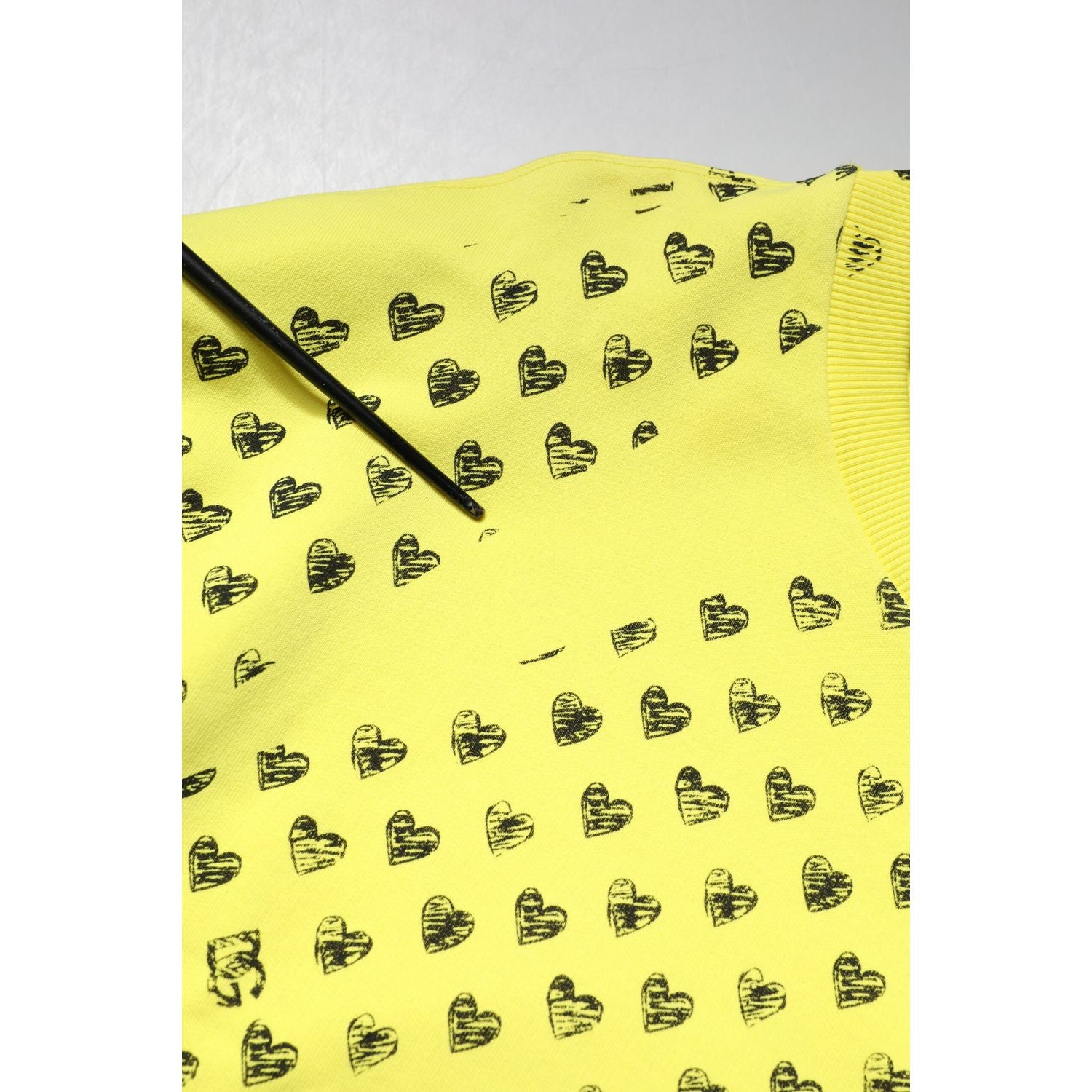 Dolce & Gabbana Yellow Heart Crew Neck Men Pullover Sweater