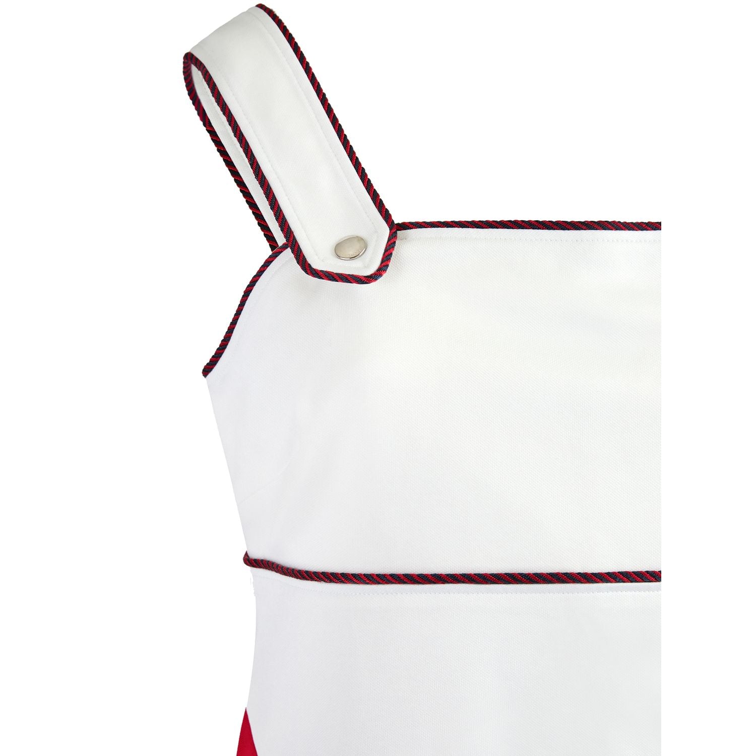 Front view with bag zipped and handles upright.