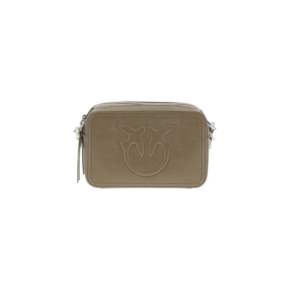 Front view with bag zipped and handles upright.