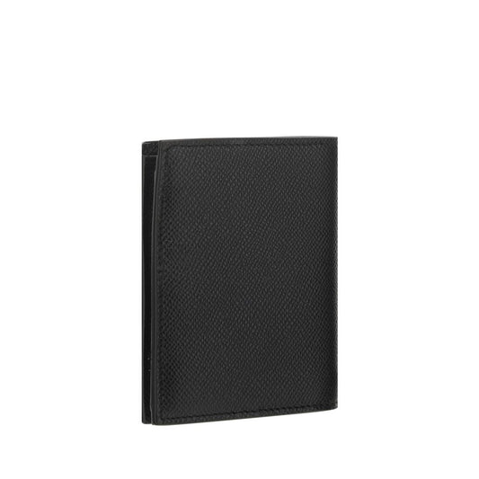 Black Ferragamo Wallet in calfskin with coin pocket and Gancini logo for AW25