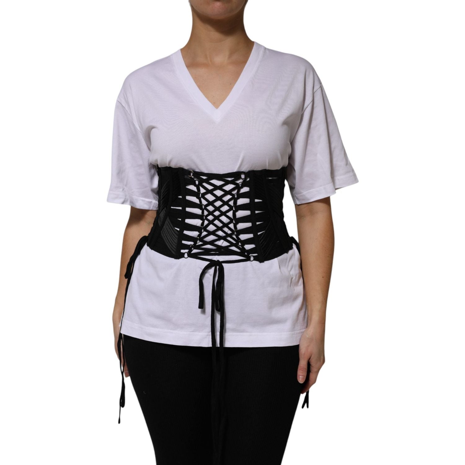Front view with bag zipped and handles upright.