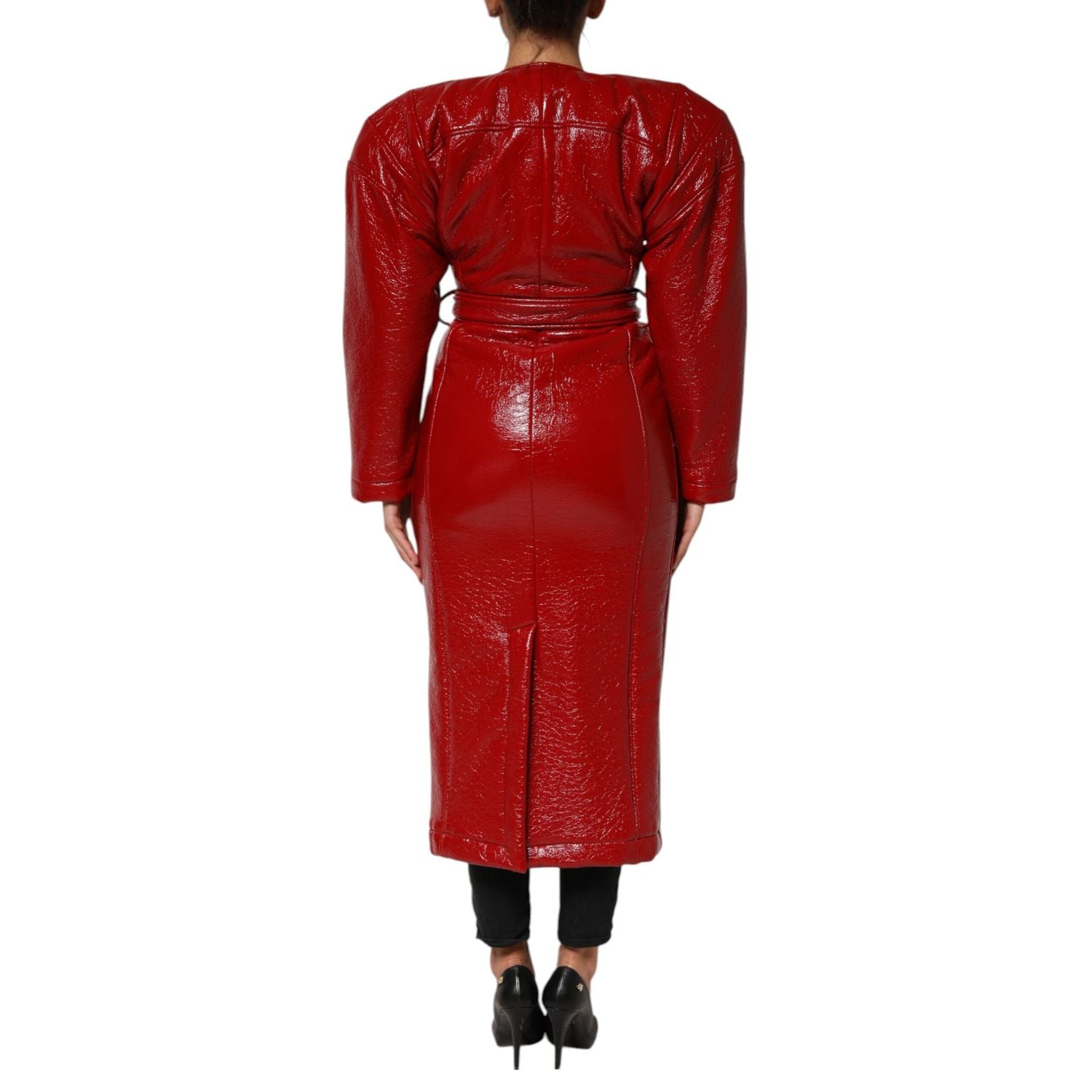 Front view with bag zipped and handles upright.