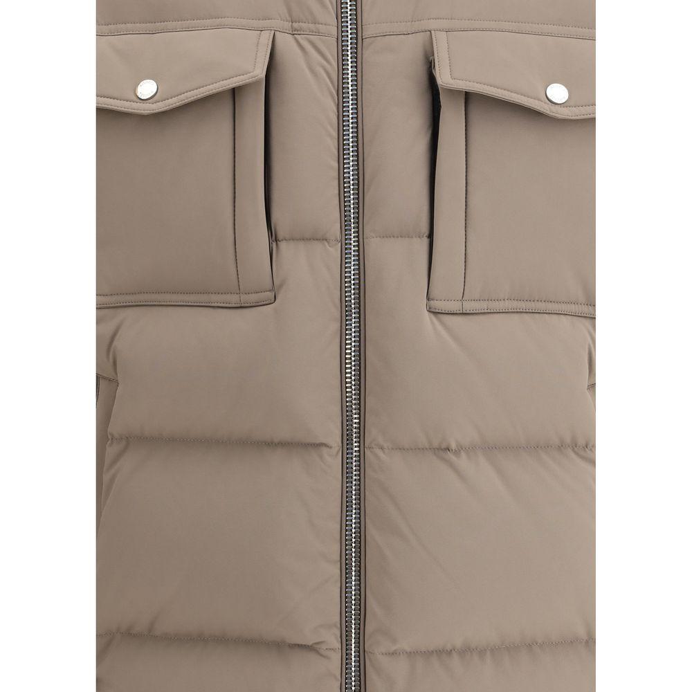 Front view with bag zipped and handles upright.