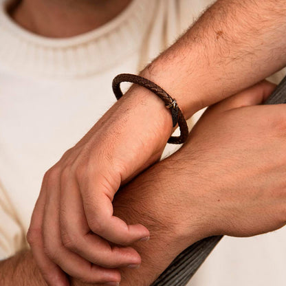 AN JEWELS JEWELRY Mod. AA.P252BR leather bracelet on wrist