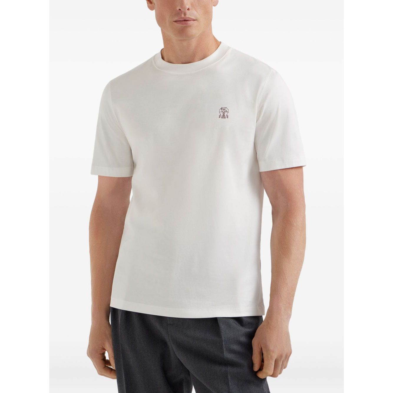 Brunello Cucinelli Cotton jersey crew neck T-shirt with logo; white t-shirt with logo, crew neck, short sleeves, straight hem.