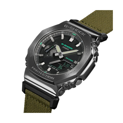 CASIO G-SHOCK Mod. OAK METAL COVERED - UTILITY SERIE KHAKI GREEN wristwatch with fabric strap, mineral dial, and water resistance.