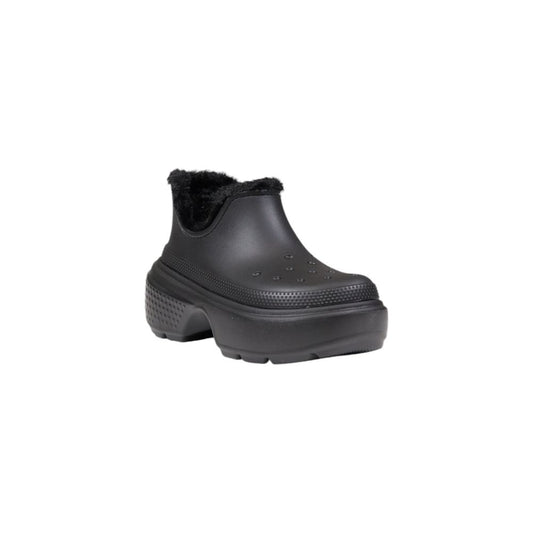 Crocs Black Croslite Ankle boot with soft lining for warmth and casual style, ideal for outdoor activities on cold days.