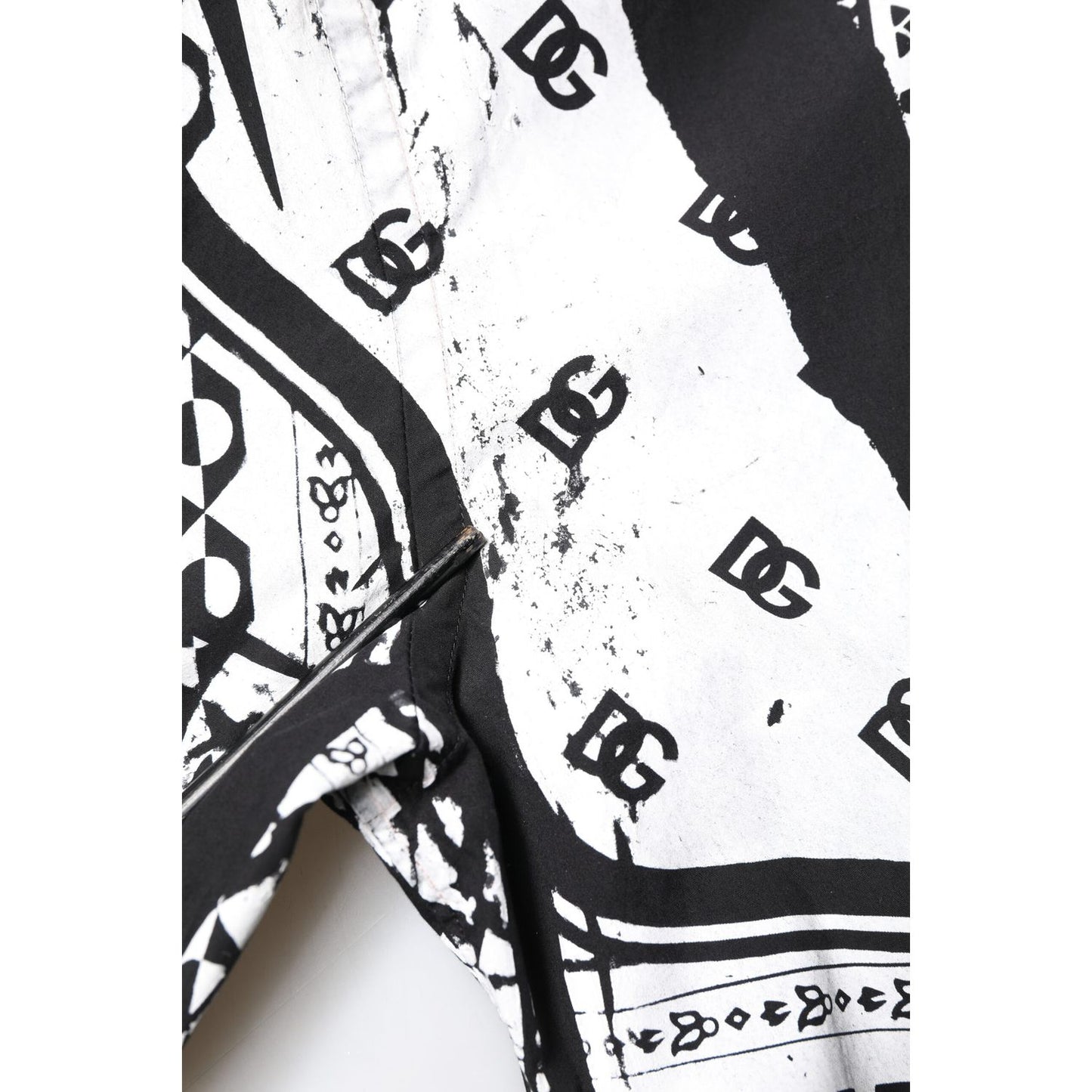 Close-up of Dolce & Gabbana Black White Bandana MARTINI Casual Shirt with logo details, showcasing print and craftsmanship.