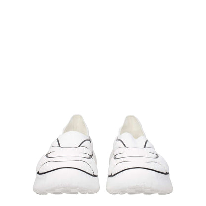 Givenchy White Fabric Low Top Sneakers with side logo, casual style, round toe, and mid heels, MPN BH0076H1C6116, code F77226.
