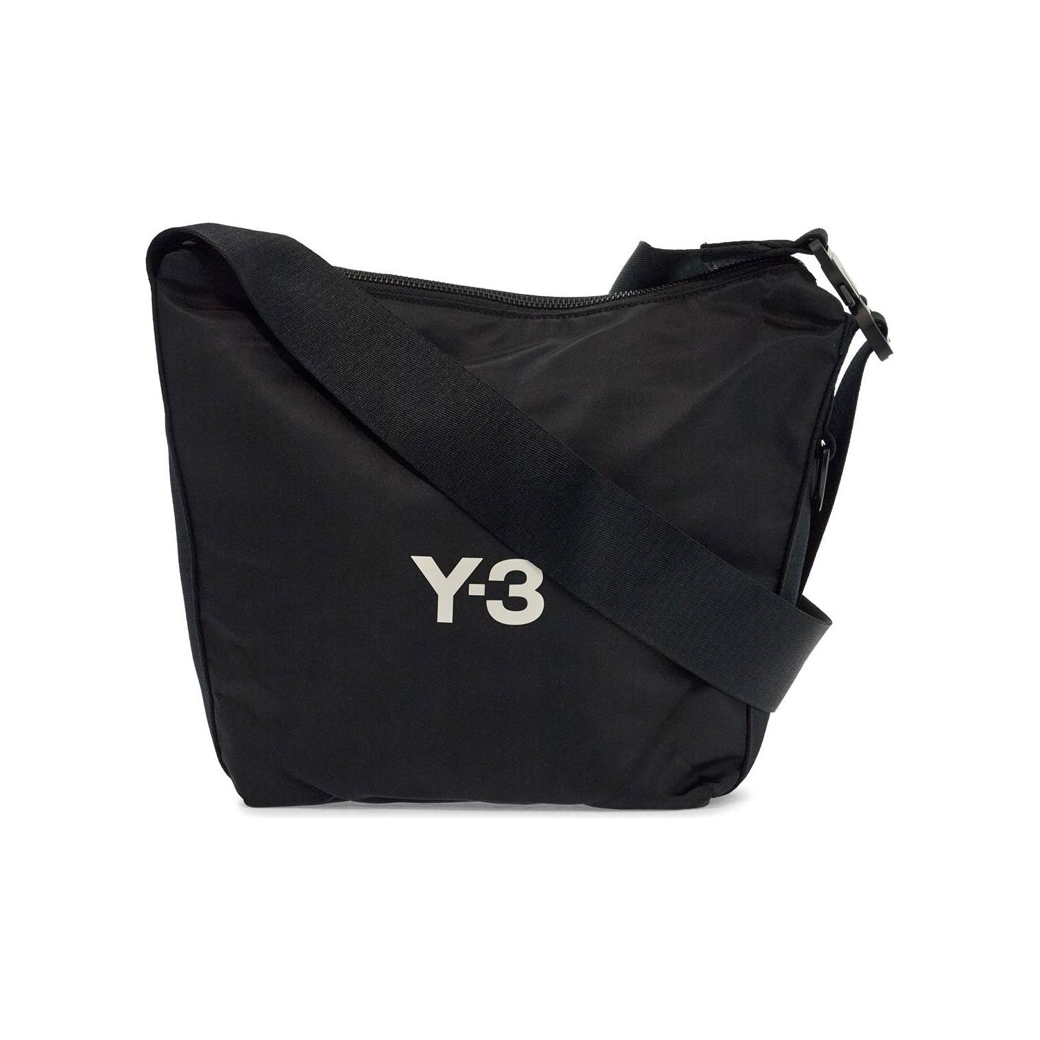 Front view with bag zipped and handles upright.
