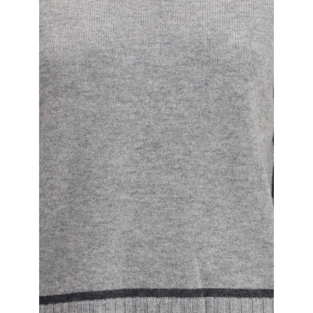 Max Mara Gray Wool Sweatshirt close-up showing texture and ribbed edges for elegance and sophistication.