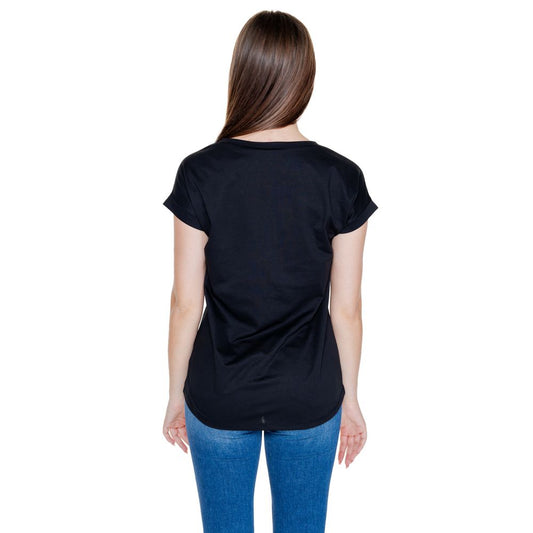 Back view of woman wearing Vila Clothes Black Cotton T-Shirt with short sleeves and round neckline.